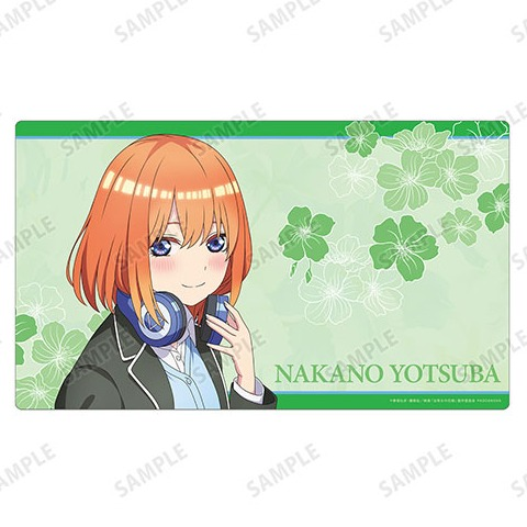 Movie "The Quintessential Quintuplets" New Illustration Yotsuba Nakano Outfit Swap ver. Play Mat